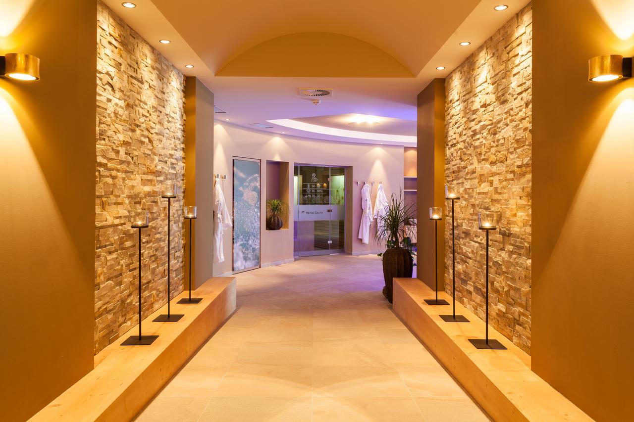 Hotel Kronblick Кьенес Экстерьер фото